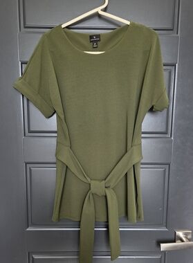 Worthington Olive Green Tie-Waist Short Sleeve Top